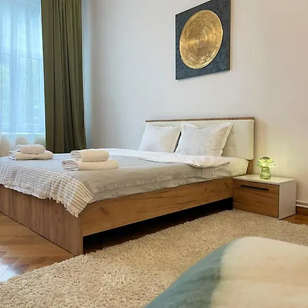 Dreamhome -self Check-in -parcare Gratuit Apartment *