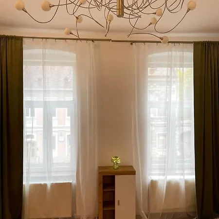Apartment Dreamhome -self Check-in -parcare Gratuit Brasov
