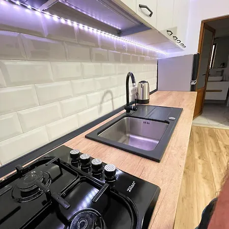 Apartment Dreamhome -self Check-in -parcare Gratuit *